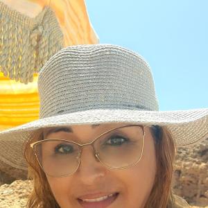 latifa - date a Australian, 100% free latifa