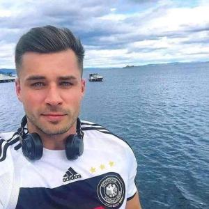 Douglas25 - date a Australian, 100% free Douglas25