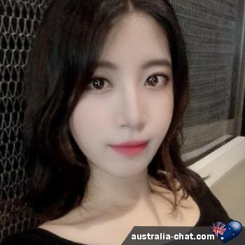 laira69 spoofed photo banned on australia-chat.com